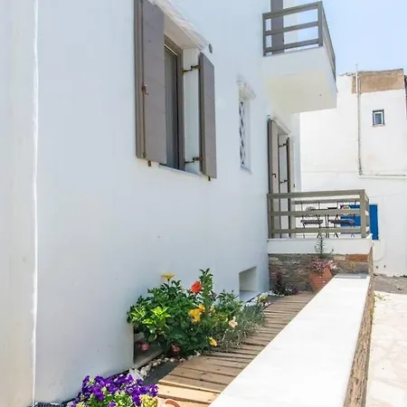 Fouulishouse 3 Apartment Tinos Exterior photo